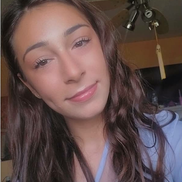 Meet your posher! - Picture 3 of 4